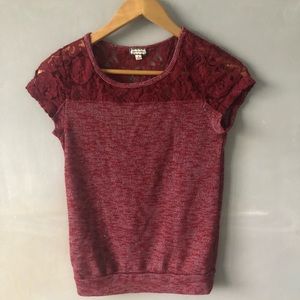 burgundy-red knitted t-shirt